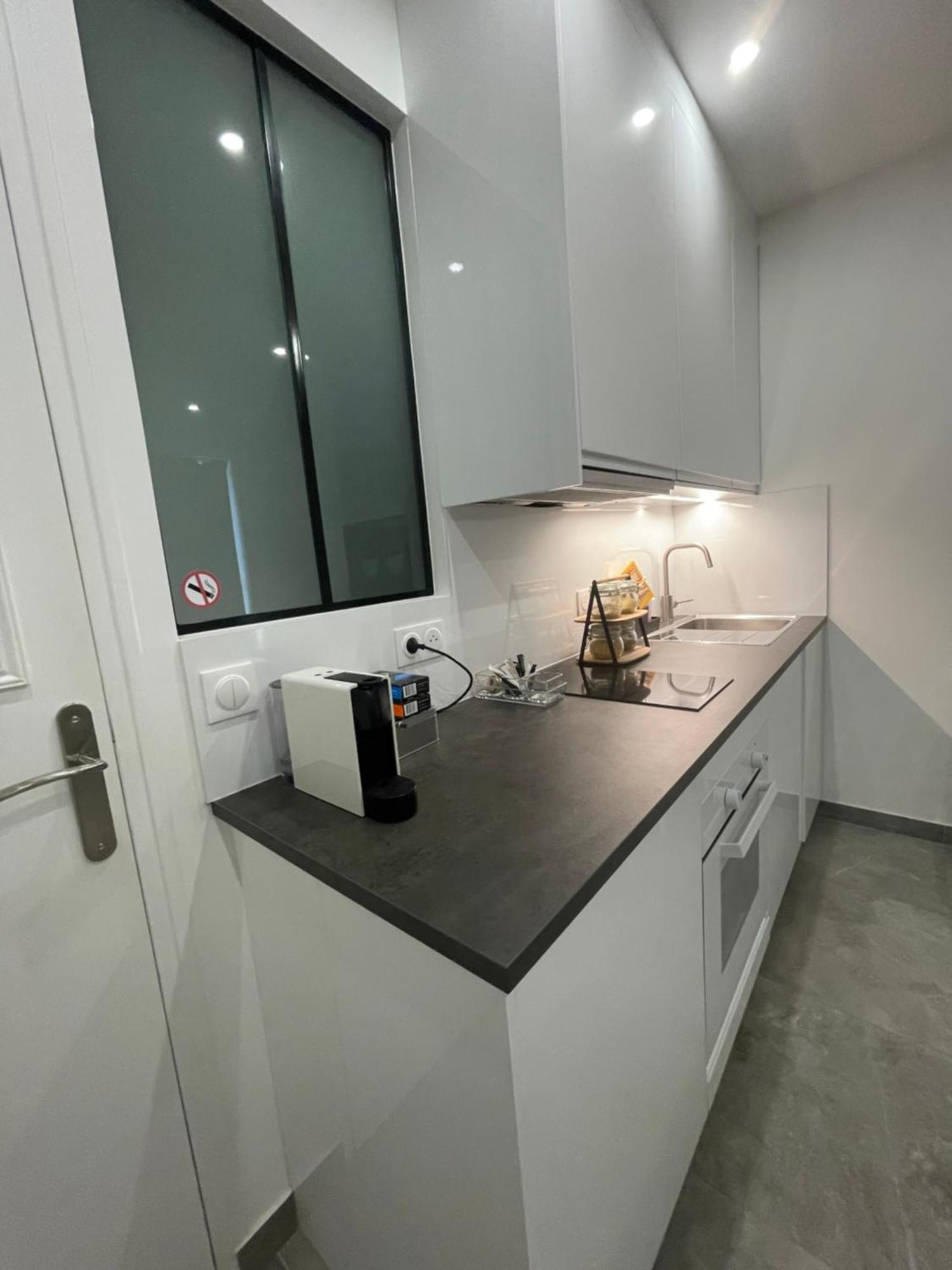 Apartamento Chez les artistes de Ménilmontant París Exterior foto